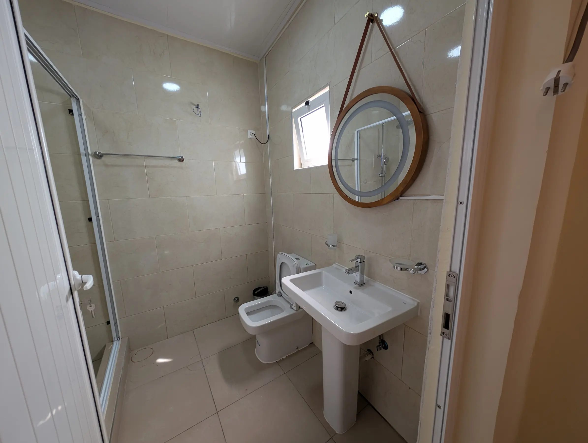 En-suite bathroom
